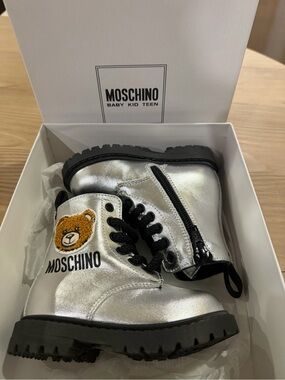 Moschino Silver Kids Metallic Teddy Patch Lace-Up Boots